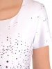 Elegancka czarno-biała sukienka w grochy – prosty fason wysmuklający sylwetkę 29215