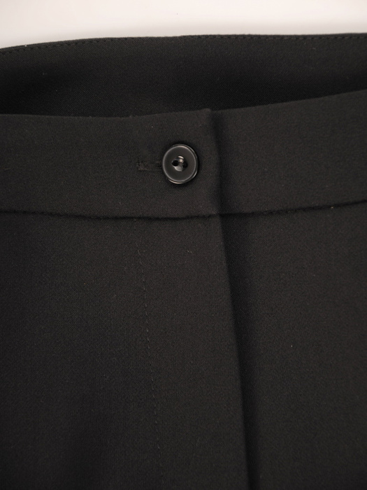 Elegancki garnitur damski, czarny żakiet ze spodniami 32103
