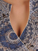 Koronkowa sukienka kopertowa, połyskująca kreacja na wieczór 25346