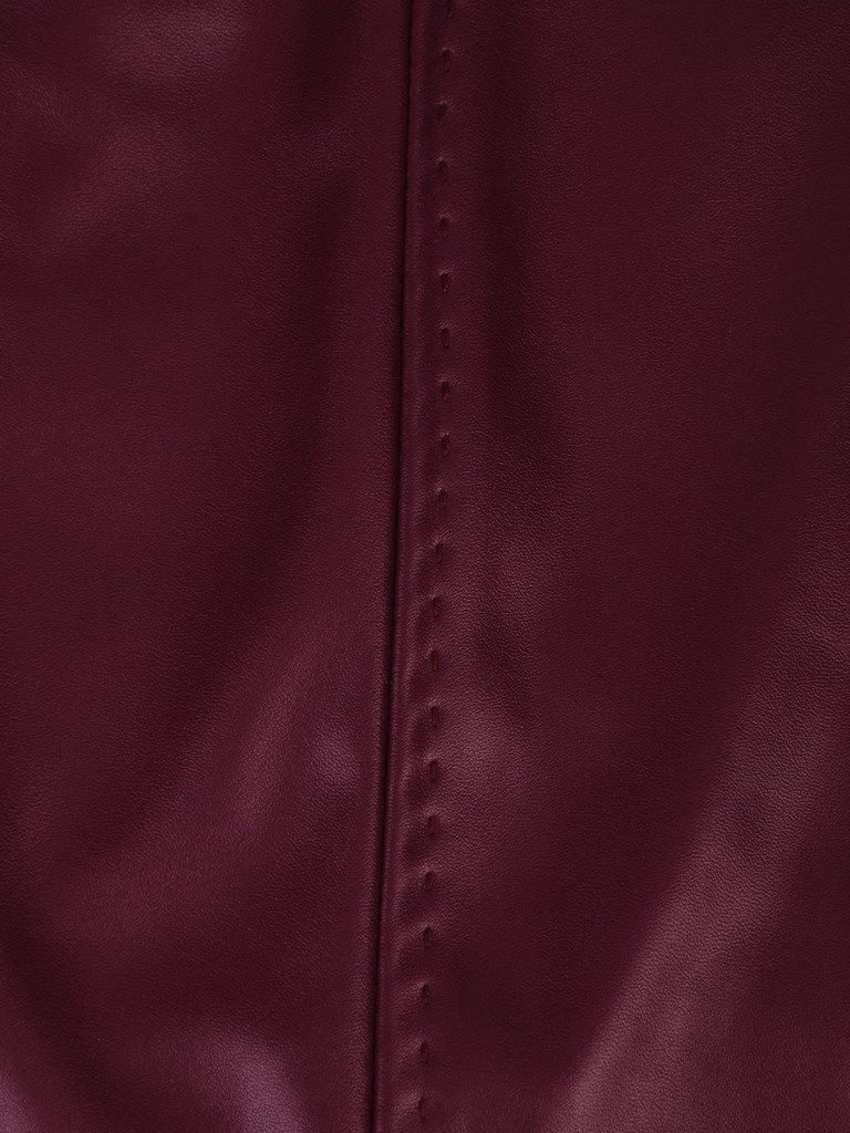 Elegancka bordowa spódnica midi do kolan – prosty fason subtelnie wysmuklający sylwetkę 14549
