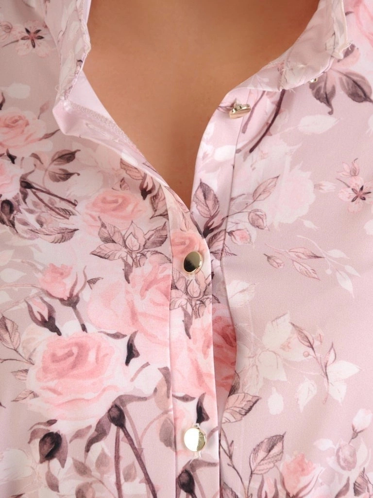 Kremowa sukienka rozkloszowana w kwiaty mini – pasek podkreślający talię i elegancka stójka 29271