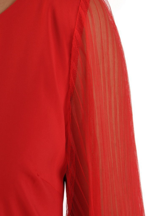 Czerwona sukienka trapezowa, kreacja z plisowanymi rękawami 24272