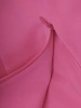 Sukienka fuksja o prostym kroju z dekoltem w serek – model z rękawem 3/4 i wysmuklającymi przeszyciami 35945