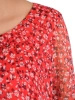 Elegancka sukienka trapezowa midi w czerwone kwiaty – tuszujący krój z rękawem 3/4 28929
