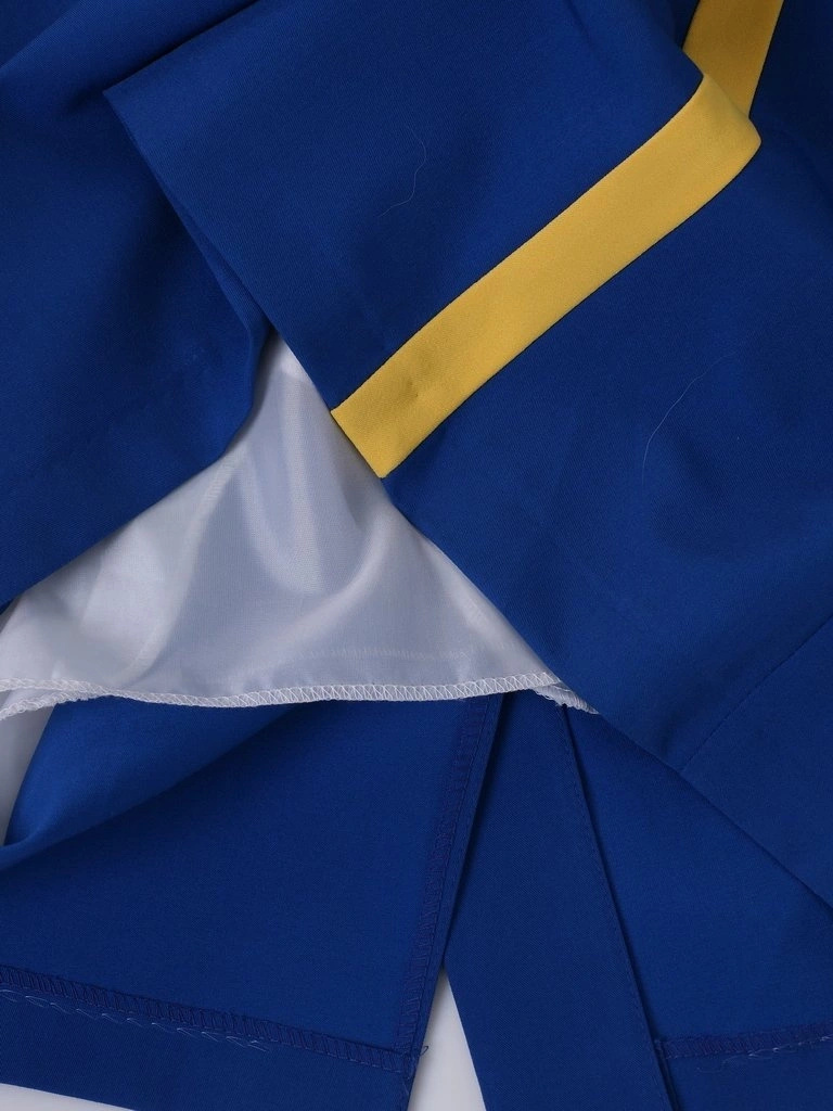 Niebieska sukienka wizytowa o prostym fasonie – kobiecy dekolt w serek i elegancki styl 6183
