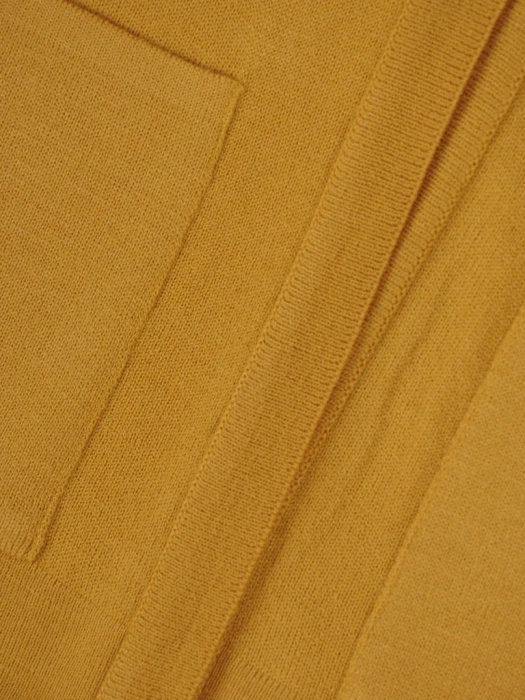 Elegancki sweter damski rozpinany musztardowy – prosty fason z dekoltem w serek na chłodne dni 38913