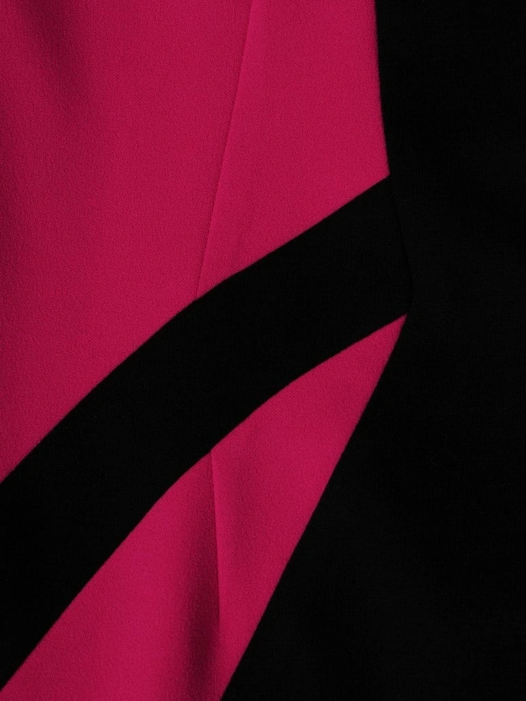 Elegancka sukienka wieczorowa ołówkowa czarna z amarantem – zmysłowy fason modelujący sylwetkę 8302