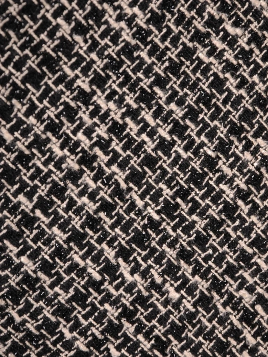 Czarno-beżowa sukienka biurowa z baskinką – efektowna kreacja o prostym kroju z kołnierzykiem 37299