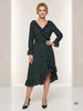 Elegancka sukienka maxi w odcieniu butelkowej zieleni – rozkloszowany krój wysmuklający figurę 29542