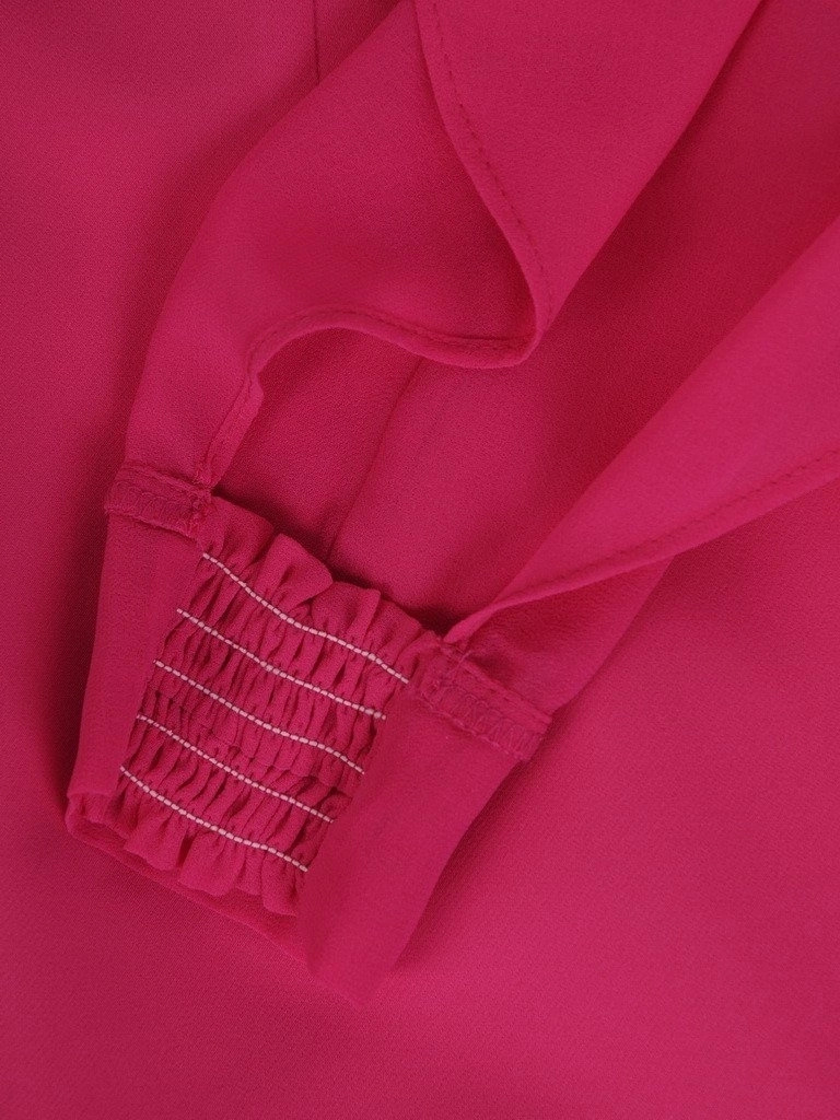 Fuksjowa sukienka wizytowa o prostym fasonie – ozdobne mankiety i modelujący sylwetkę krój 11755