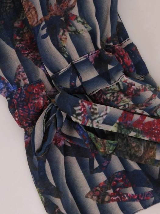Elegancka sukienka rozkloszowana maxi w jesienny wzór – kobiecy fason podkreślający talię 17597