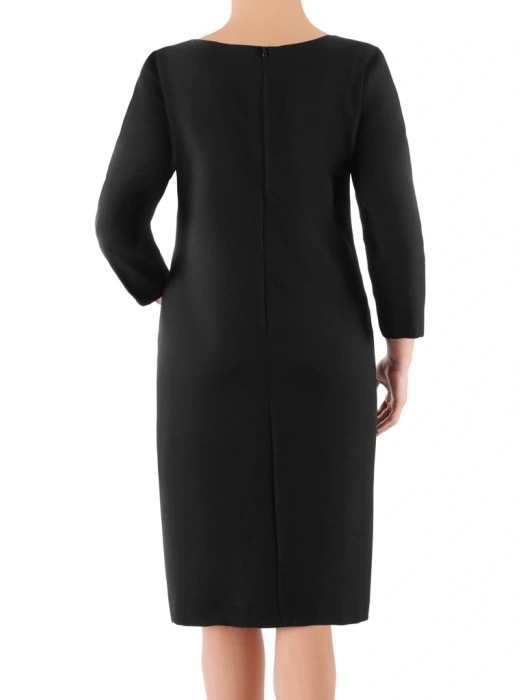 Elegancka czarna sukienka midi o prostym kroju – modelujące sylwetkę przeszycia i kieszenie 38721