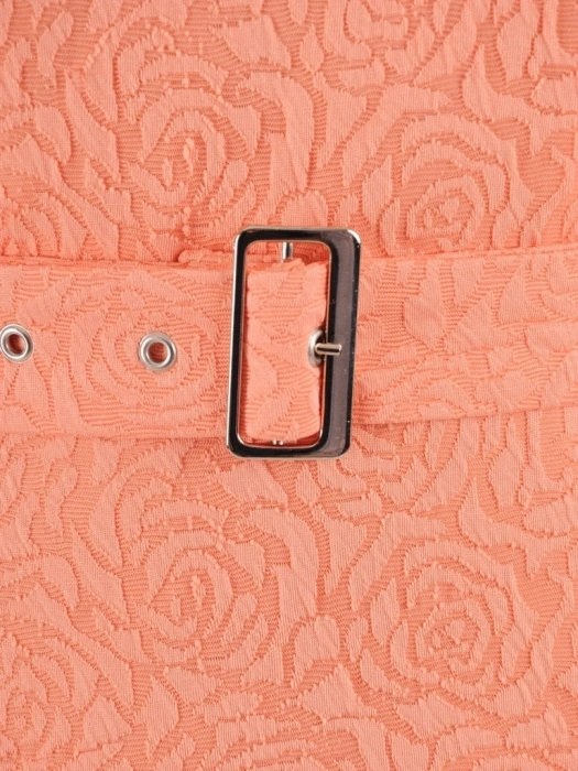 Elegancka sukienka maxi w kwiaty pomarańczowa – krój syrenka z paskiem akcentujący talię 37904