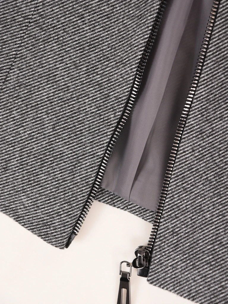 Elegancka marynarka damska w prążki na zamek – prosty fason do biura oraz do sukienki 42644