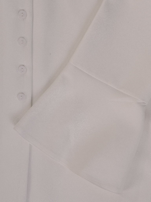 Nowoczesna bluzka z elegancką stójką 19120
