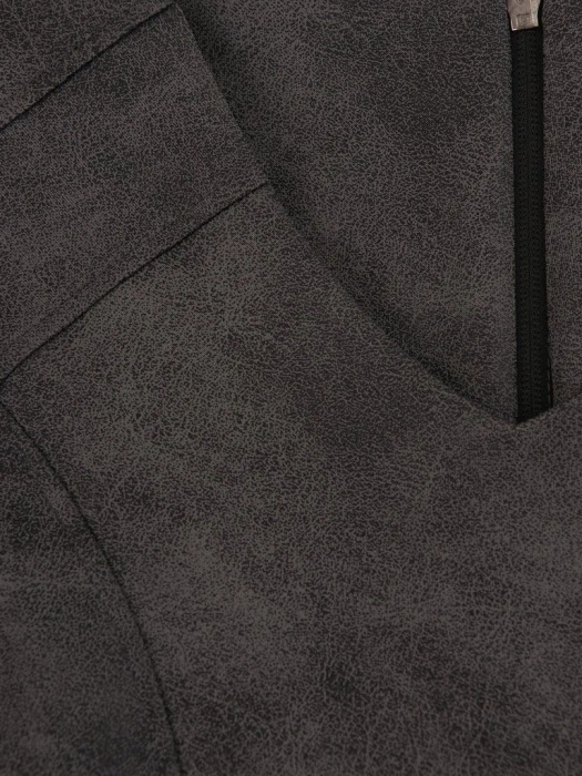 Elegancka grafitowa sukienka biurowa z dekoltem V – prosty fason wyszczuplający z rękawem 3/4 14088