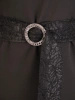 Elegancka czarna sukienka midi z koronkowym dekoltem – prosty fason z długim rękawem i paskiem 31892