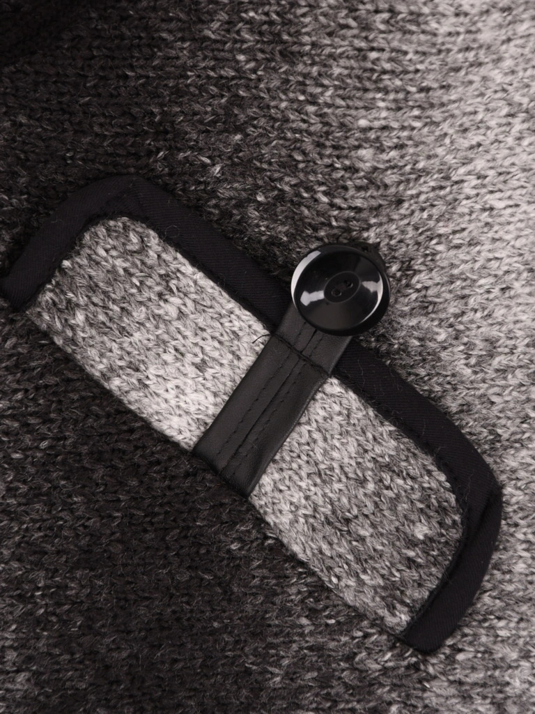 Elegancki sweter damski rozpinany ze stójką – luźny fason z kieszeniami zapewniający wygodę 42183