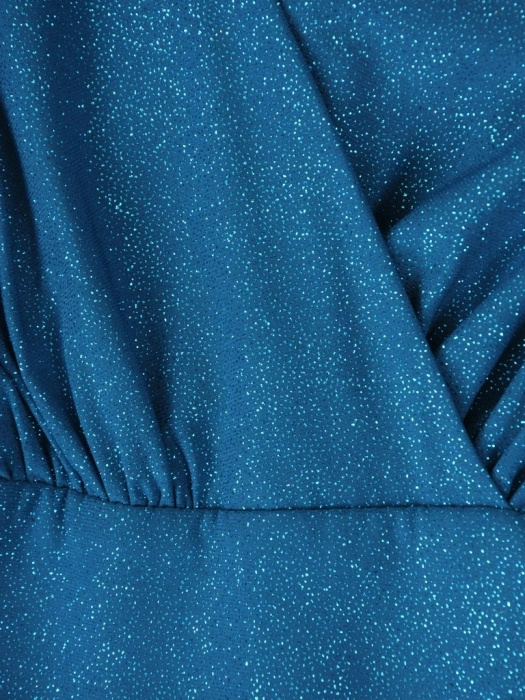 Morska sukienka na wesele maxi z kopertowym dekoltem – rozkloszowany krój z subtelnym błyskiem 36439