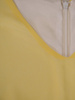 Żółta sukienka z dekoracyjnymi rękawami 15870, lekka kreacja z szyfonu.