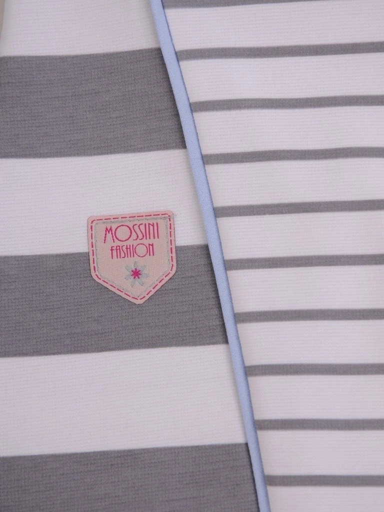 Elegancka sukienka dzianinowa ołówkowa w paski – wysmuklający fason z dekoltem V 11695