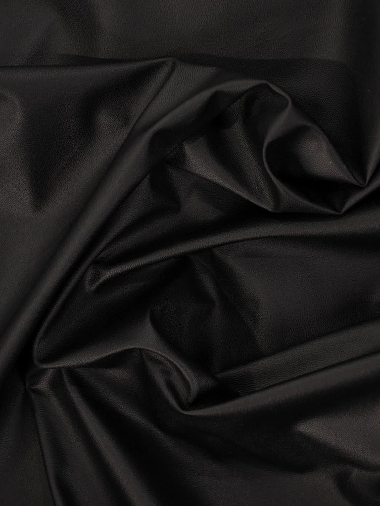 Elegancka czarna spódnica ołówkowa midi z połyskiem – wysmuklająca sylwetkę z wygodnym rozcięciem 8886