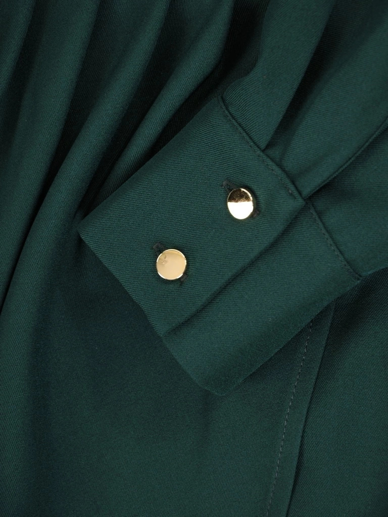 Butelkowozielona sukienka koktajlowa mini z bufiastym rękawem – asymetryczny fason z wiązaniem w pasie 30952