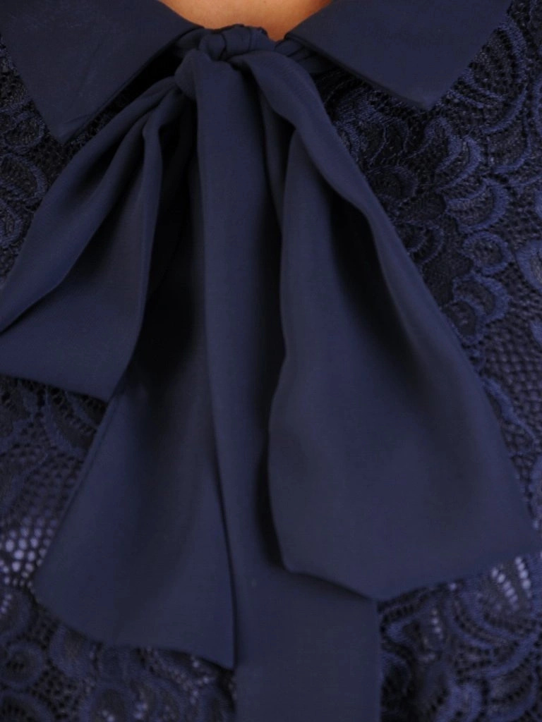 Elegancka sukienka na wesele i święta rozkloszowana midi – kobiecy fason w kwiaty z guzikami 27372