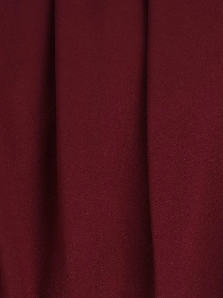 Elegancka bordowa sukienka rozkloszowana z kołnierzykiem – wyszczuplające pionowe przeszycia i rękaw 3/4 14730