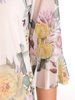 Luźna sukienka w kwiaty, kreacja z modną falbaną 30120