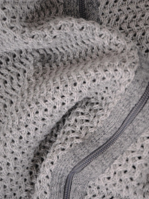 Elegancki sweter damski rozpinany na zamek – prosty krój z kieszeniami na jesień 38972