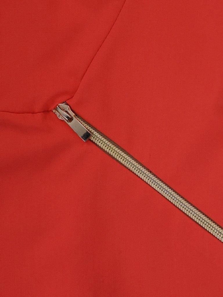 Koralowa sukienka koktajlowa o prostym kroju – elegancki fason wysmuklający sylwetkę 3172