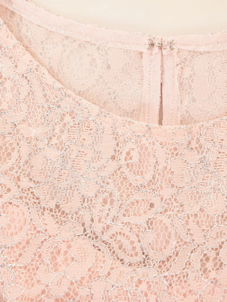 Elegancka suknia wieczorowa maxi rozkloszowana w pudrowym różu – fason z baskinką pięknie modelujący talię 28883