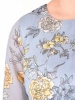 Elegancka sukienka maxi rozkloszowana w kwiaty – wysmuklający fason z plisowanym dołem 41200