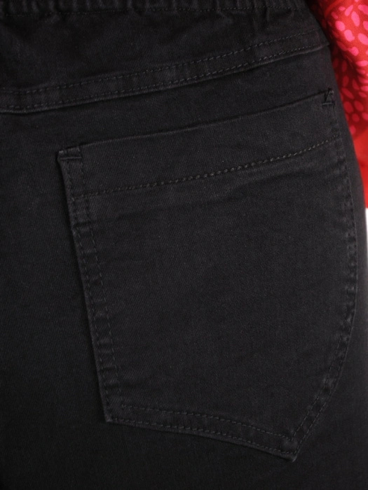 Czarne eleganckie dzwony damskie z gumką w pasie – wysmuklające nogi, idealne dla sylwetki plus size 36894