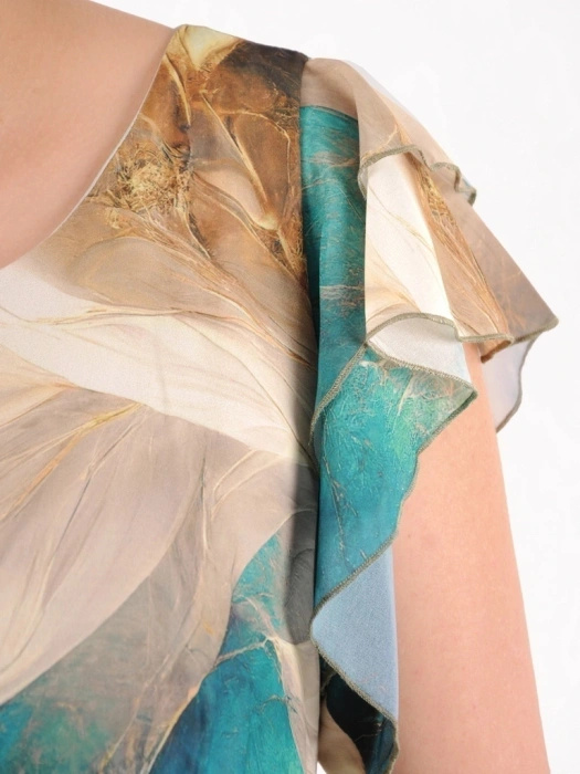 Elegancka sukienka rozkloszowana w odcieniach zieleni – fason midi z paskiem wysmuklający sylwetkę 39791
