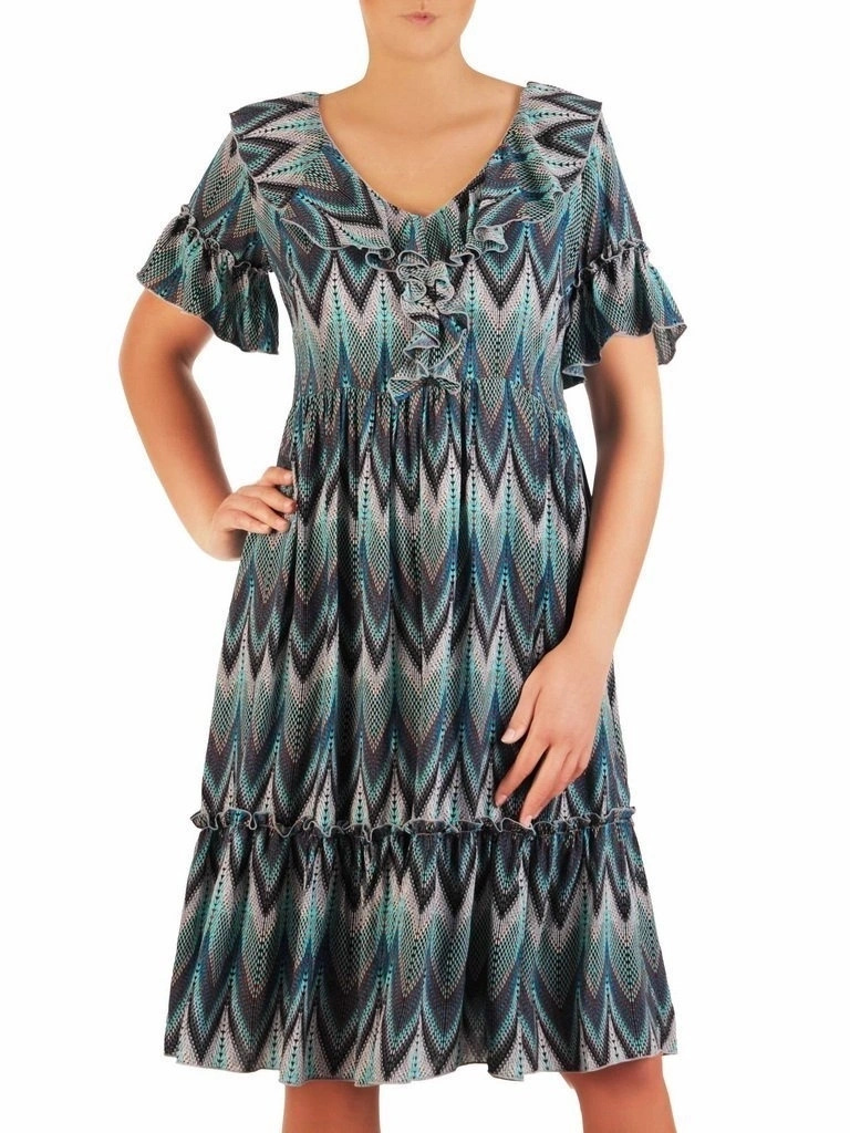 Elegancka sukienka rozkloszowana w modny wzór – wysmuklający fason midi na jesień 26159