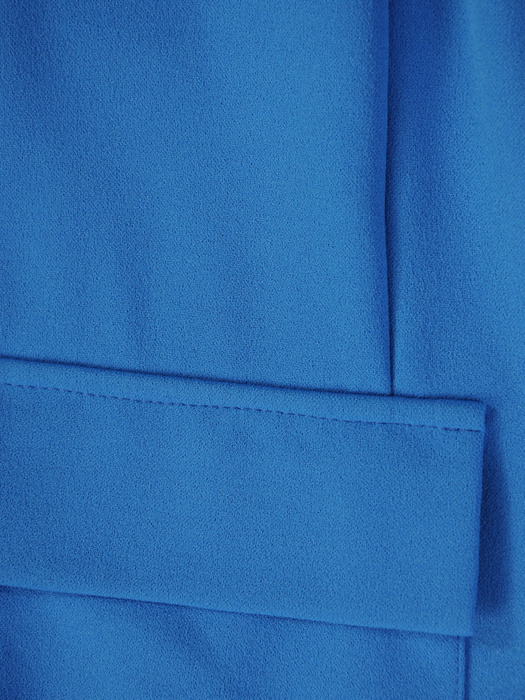 Niebieski żakiet z ozdobnymi guzikami 33056
