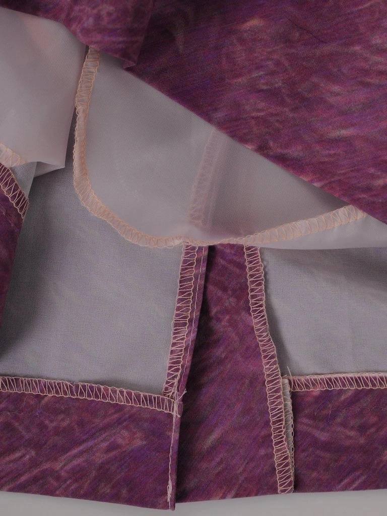 Fioletowa prosta sukienka letnia midi w ombre – wyszczuplające pionowe przeszycia 15395