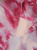 Elegancka sukienka trapezowa midi w kwiaty – modny krój z paskiem podkreślającym talię 39854