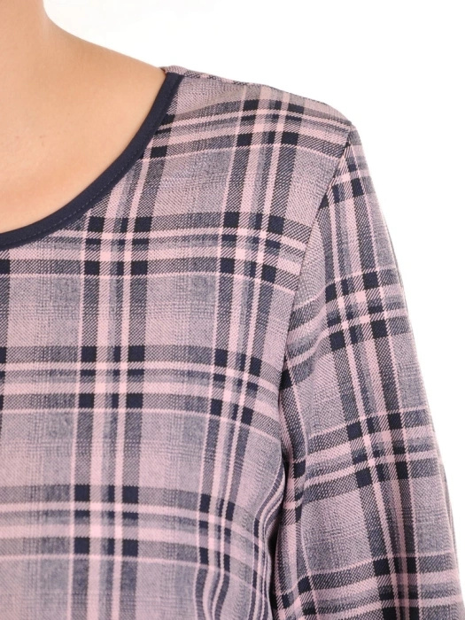 Elegancka sukienka w granatowo-różową kratkę – prosty fason z rękawem 3/4 31079