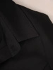 Elegancka czarna sukienka midi zapinana na guziki – kobiecy rozkloszowany krój wysmuklający sylwetkę 37250