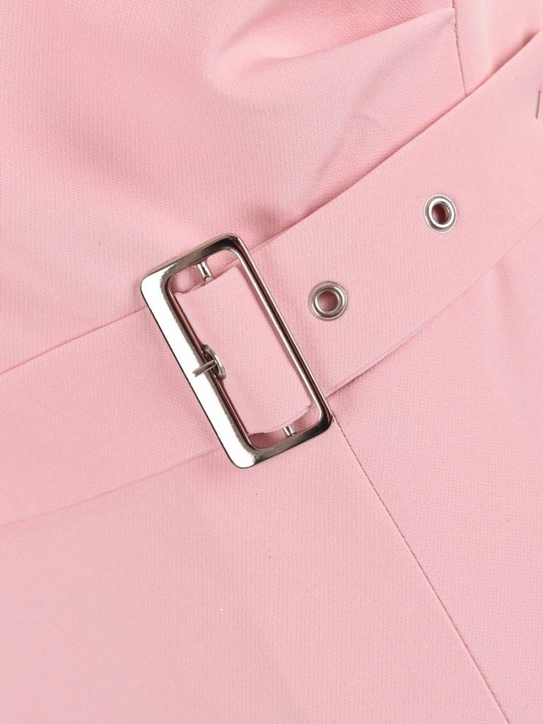 Różowa sukienka rozkloszowana z paskiem i kontrafałdą – elegancki krój pięknie modelujący sylwetkę 20012