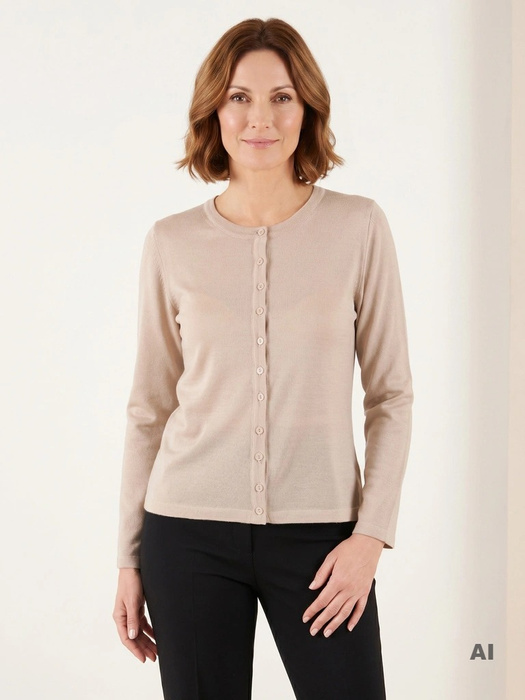 Elegancki sweter damski rozpinany w odcieniu beżowym – prosty fason z miękkiej dzianiny na chłodne dni 39246