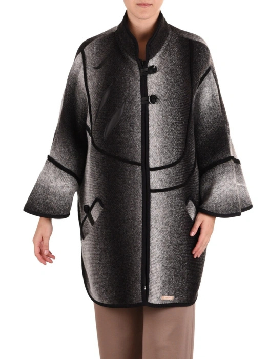 Elegancki sweter damski rozpinany ze stójką – luźny fason z kieszeniami zapewniający wygodę 42183
