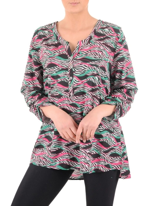Wielobarwna bluzka plus size w zwierzęcy deseń na lato – trapezowy krój z dekoltem V, optycznie wysmuklający sylwetkę 39692