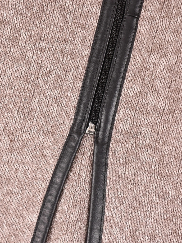 Elegancki sweter damski rozpinany o prostym kroju – ciepły model na jesień z praktycznymi kieszeniami 40474