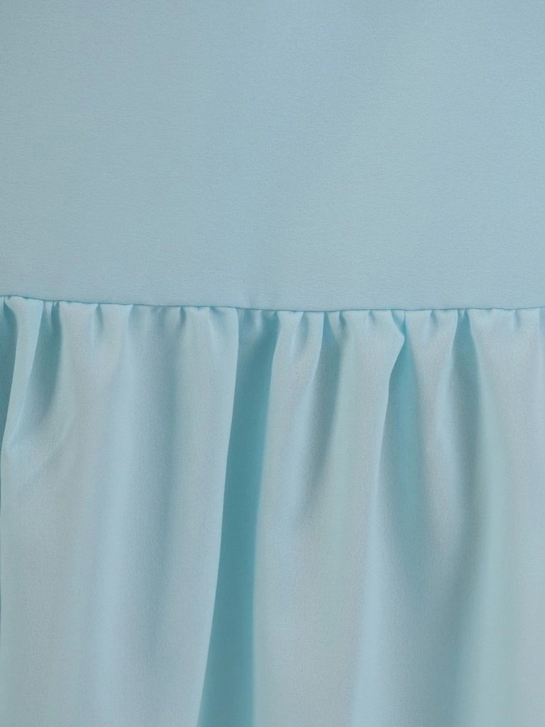 Miętowa sukienka wizytowa maxi z długim rękawem – wysmuklający, rozkloszowany fason z paskiem 26840