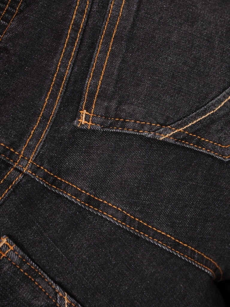Dopasowane czarne spodnie jeansowe – wygodny model z gumką w pasie i kieszeniami 36558