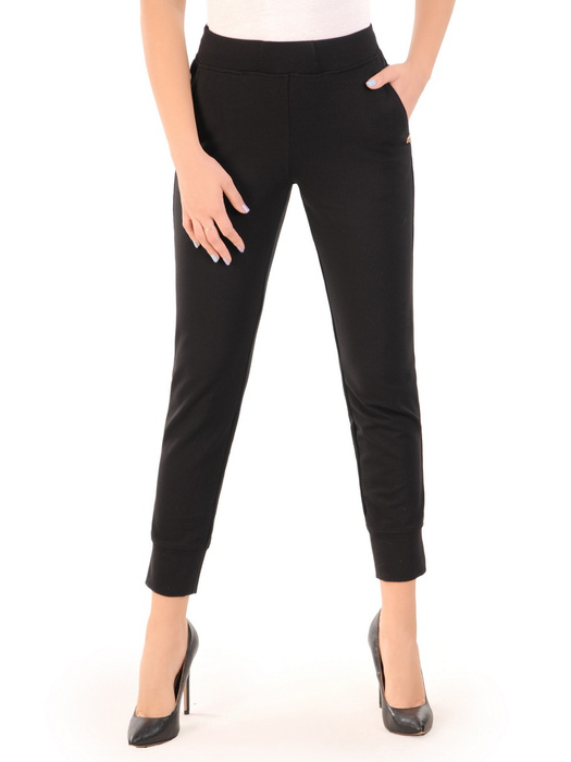 Bawełniane spodnie damskie w czarnym kolorze 31055